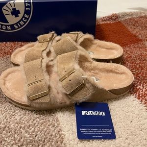 Birkenstock Arizona Nude Shearling Sz 40